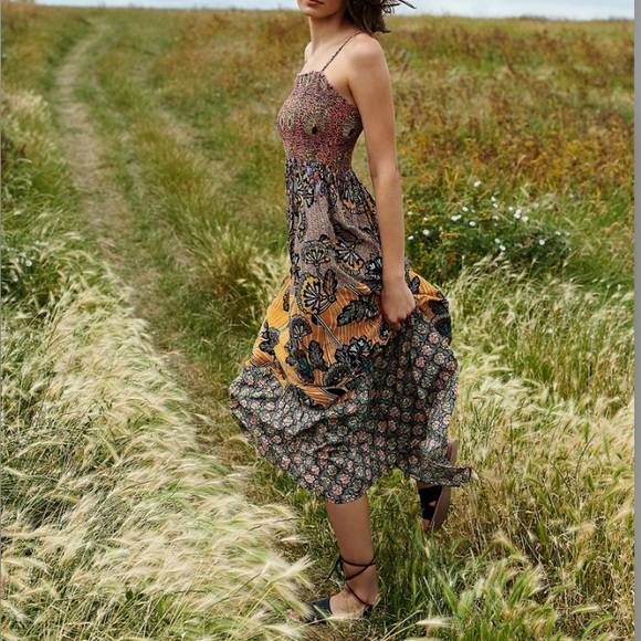NWT Anthropologie Jamila Smocked Maxi Dress Medium
